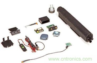 順時(shí)針方向依次為電池組、GPS天線、發(fā)射/接收單元和磁力安裝支架