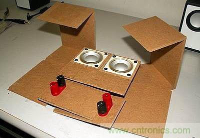 焊接完畢，背面