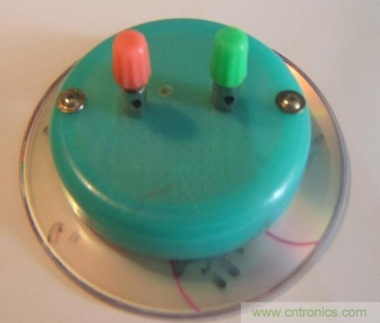 DIY:手工打造智能無線供電臺(tái)燈