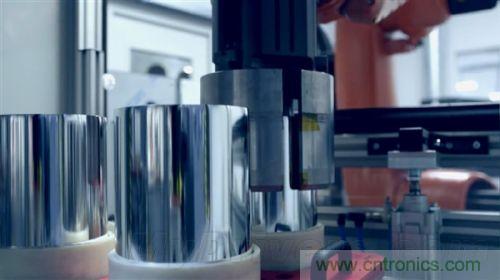 顛覆傳統(tǒng)設(shè)計(jì)，蘋(píng)果全新Mac Pro生產(chǎn)線(xiàn)探秘