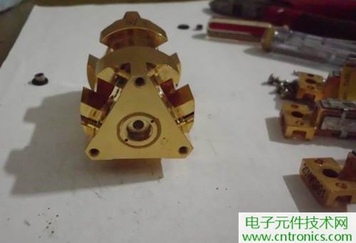 這貨一萬(wàn)三？50W半導(dǎo)體激光模塊拆解