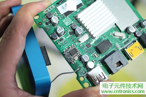 【拆解】不如小米？愛奇藝盒子全網(wǎng)首拆