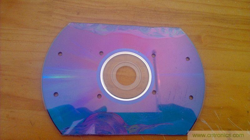 牛人力作！PCB版藍(lán)牙智能小車DIY