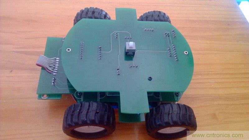 牛人力作！PCB版藍(lán)牙智能小車DIY