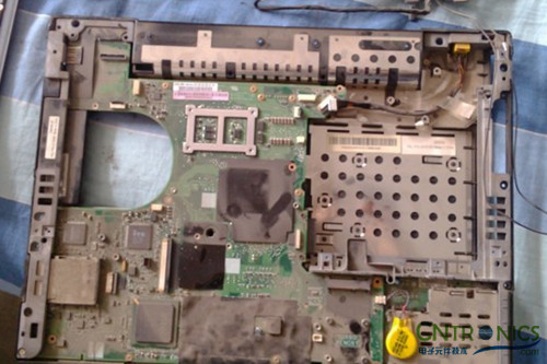 創(chuàng)意DIY：將筆記本大卸八塊做成臺式機(jī)！