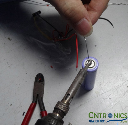 達(dá)人創(chuàng)意DIY:無(wú)線2.4G音頻收發(fā)器