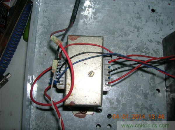 巧奪天工！大神利用山寨功放為高性價比逆變器"穿新衣"