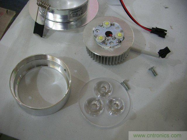 DIY：大雄家的路燈，帶你找回童年的記憶