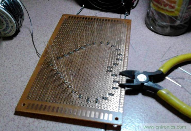 三八節(jié)將至！DIY心形LED流水燈！你們懂的~