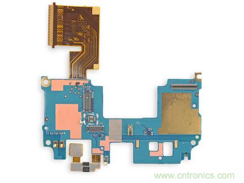 牛人強(qiáng)拆！新HTC One(M8)真機(jī)精密做工難修理