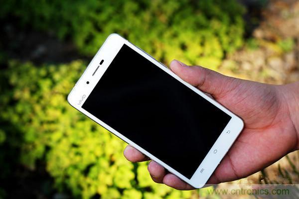 有圖有真相！暴拆VIVO X5 MAX,揭秘&ldquo;最薄之謎&rdquo;