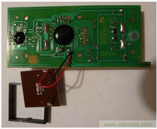 圖6：太陽能電池反面。