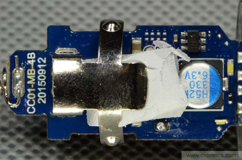 小米車載充電器拆解評(píng)測：49元能讓這枚&ldquo;子彈&rdquo;飛多遠(yuǎn)？