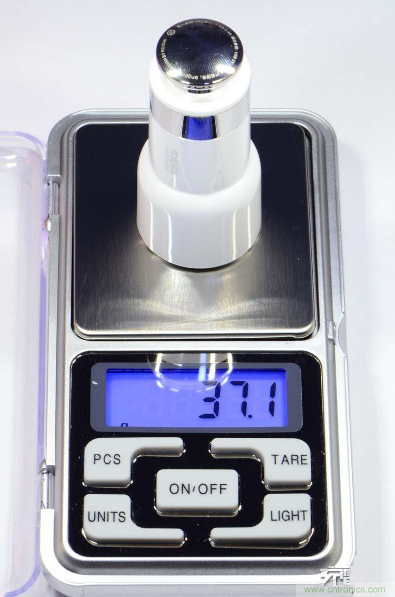 小米車載充電器拆解評(píng)測：49元能讓這枚&ldquo;子彈&rdquo;飛多遠(yuǎn)？