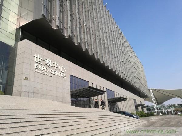 新旗艦Mate 8全評測：橫空出世！能否延續(xù)一機難求？