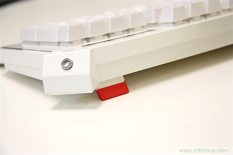 曾經(jīng)的網(wǎng)吧統(tǒng)治者&mdash;雙飛燕血手幽靈機(jī)械鍵盤，真世界最快？