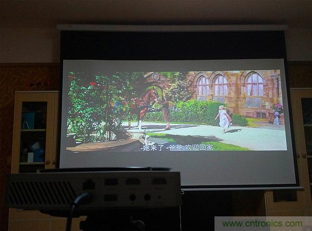 無(wú)屏電視時(shí)代已然來(lái)臨，客廳你做好準(zhǔn)備了嗎？