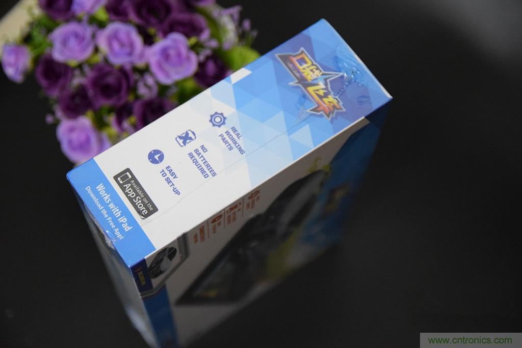 虛擬與現(xiàn)實(shí)相結(jié)合的飛車(chē)游戲，讓你體驗(yàn)速度與激情的碰撞！