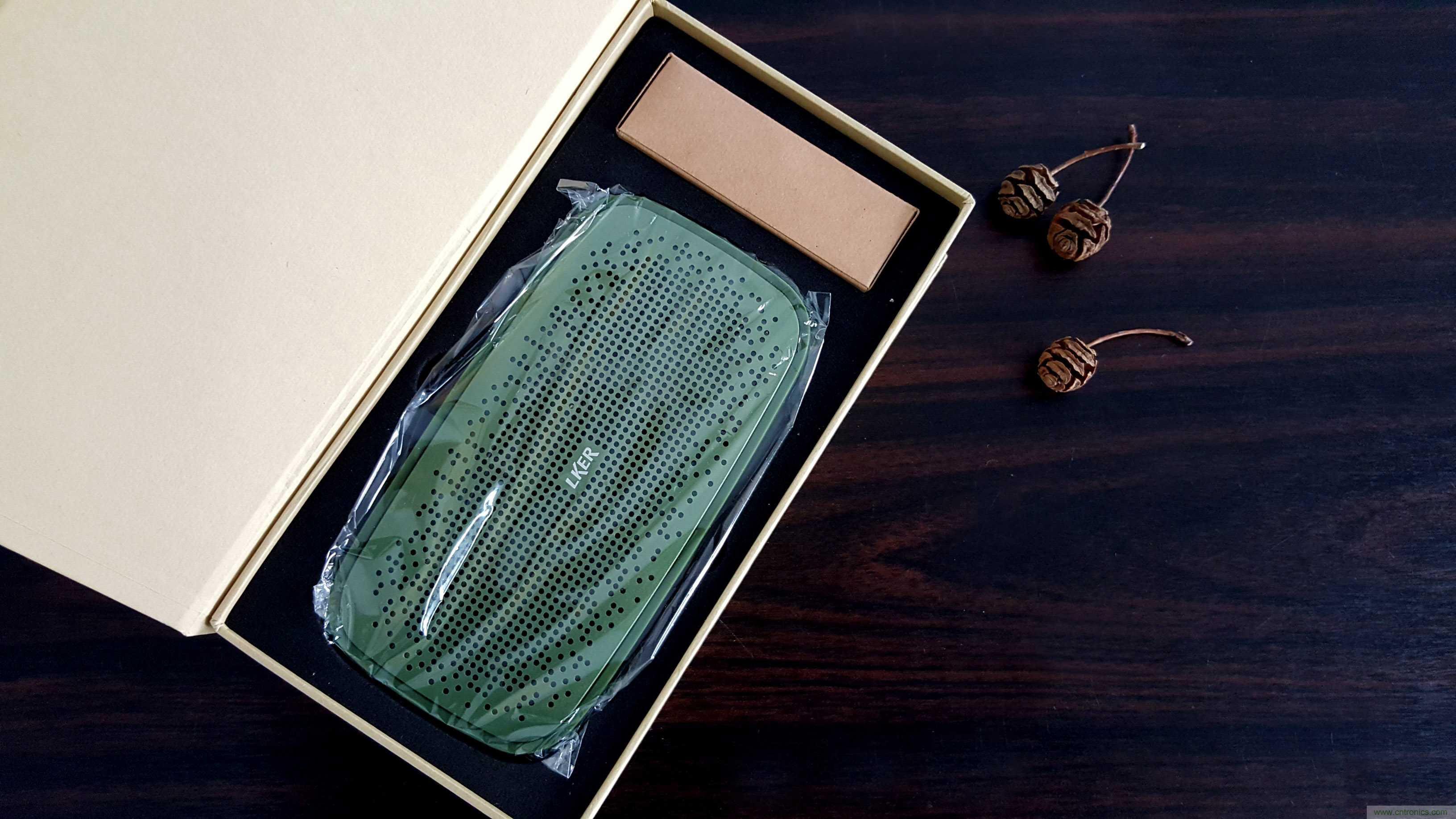 搞怪&ldquo;美人魚&rdquo;盡享靈克藍牙音箱的天籟之音！