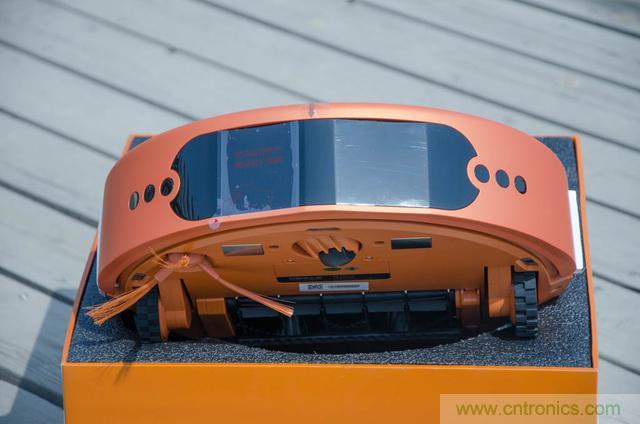 智能導(dǎo)航掃地機(jī)器人，以內(nèi)更靠譜！