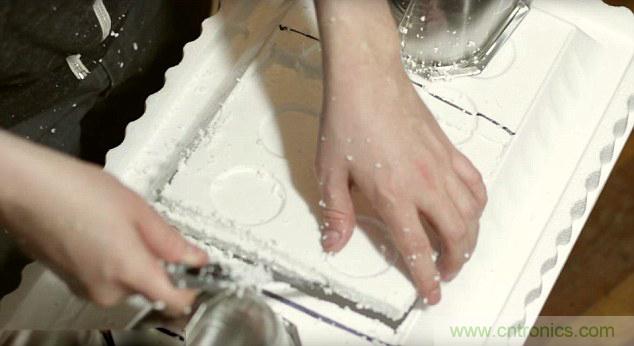 夏天太熱空調(diào)太貴？六步低成本DIY冷氣