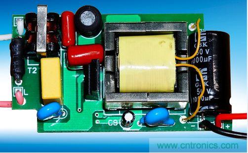 LED驅(qū)動電源的分類、選擇及使用注意事項