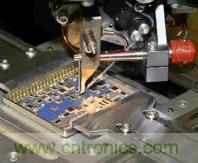 集成電路芯片電極如何引出來(lái)？