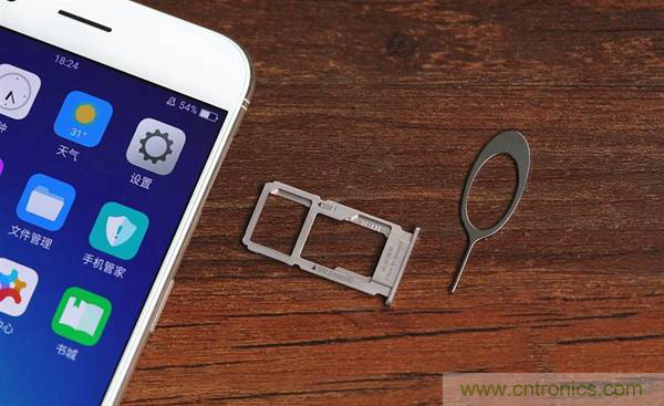 eSIM技術(shù)揭秘：蘋果手表如何做到不插卡也能打電話？