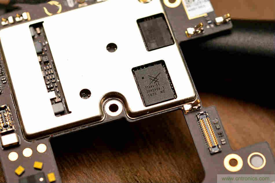 拆解魅族15 Plus：玩轉(zhuǎn)了新概念，但其工藝究竟如何？