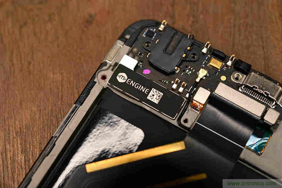 拆解魅族15 Plus：玩轉(zhuǎn)了新概念，但其工藝究竟如何？