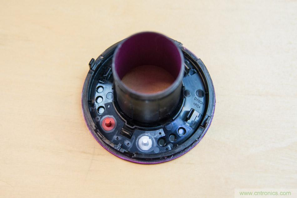 拆解戴森吹風(fēng)機(jī)：近三千元的價(jià)格貴在哪？