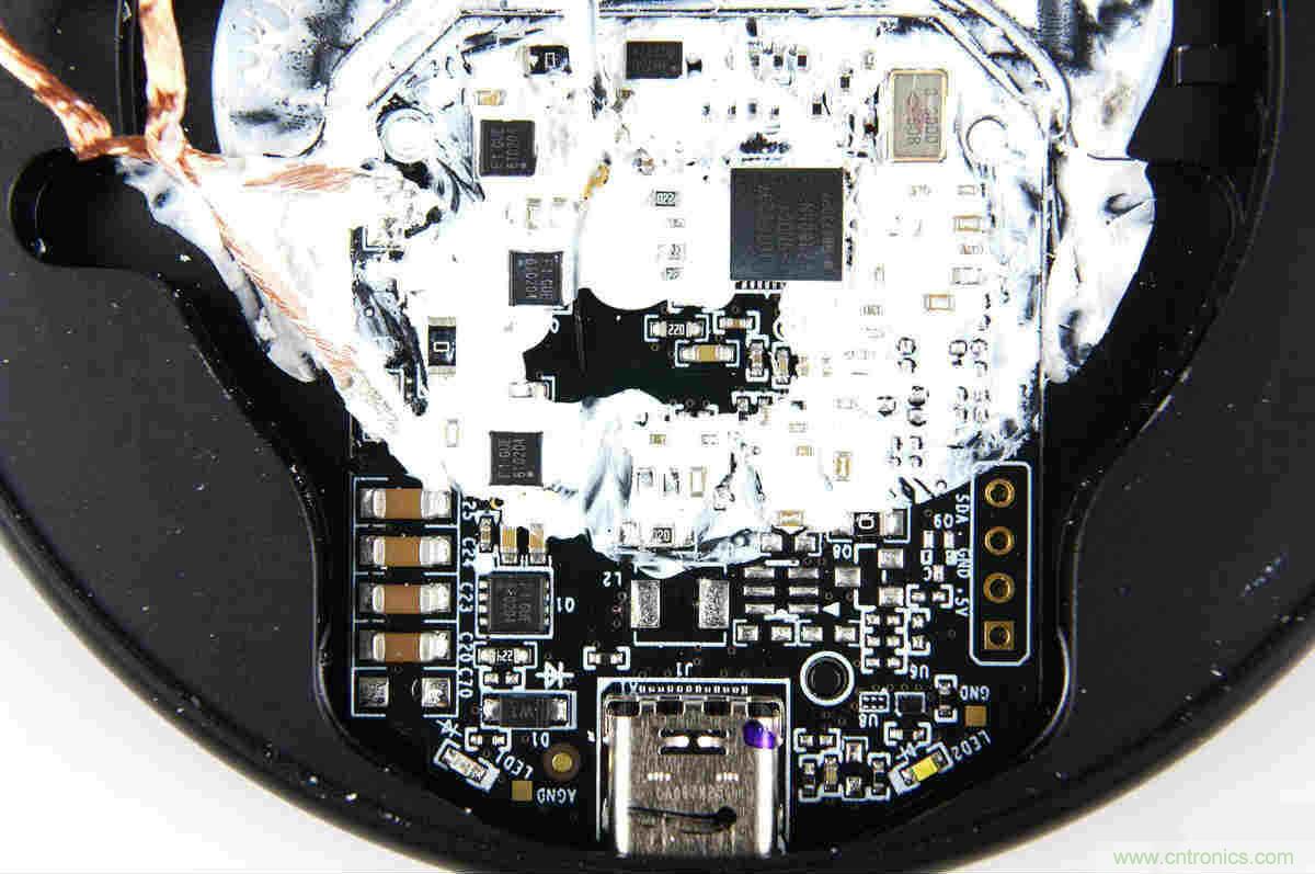 拆解對比：系出同門，小米、紫米無線充電器的差別有多大？