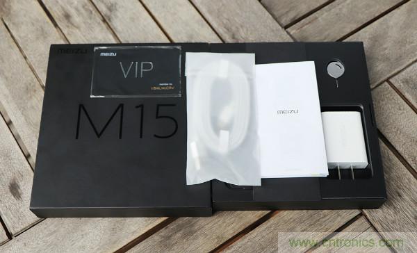 魅族M15拆解：做工精致，壓感Home鍵采用中國芯