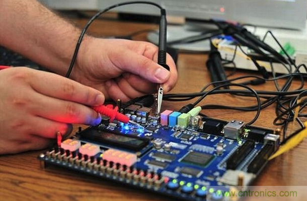 PCB設(shè)計為何一般控制50歐姆阻抗？?