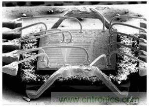 如何降低電路&ldquo;熱回路&rdquo;影響，實(shí)現(xiàn)低 EMI 高效電源器件設(shè)計(jì)