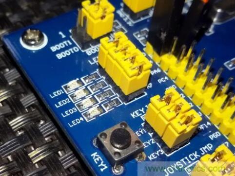 如何最好地計(jì)算DAC的信號(hào)鏈誤差預(yù)算？