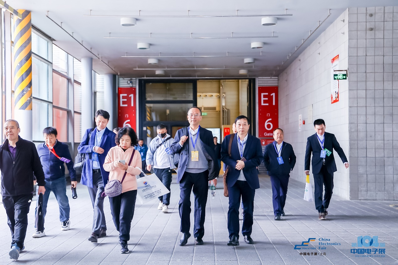 第104屆中國電子展震撼開幕，助推產(chǎn)業(yè)深度融合發(fā)展