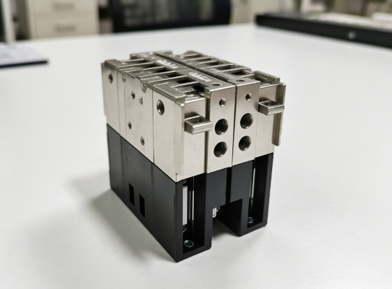 控制信號的“蒲公英”：中間繼電器如何實(shí)現(xiàn)安全的多路分發(fā)與隔離